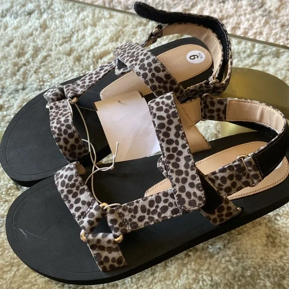 Stuart Weitzman sandals - Picture 3 of 17